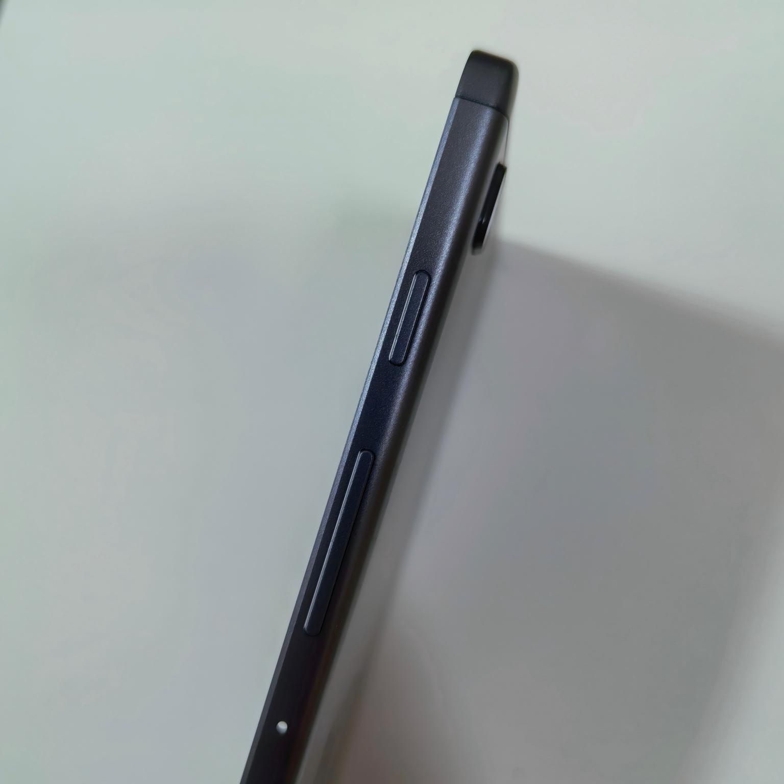 Coque arrière pour Samsung Gal - Samsung Tablet With Accessories avis et prix