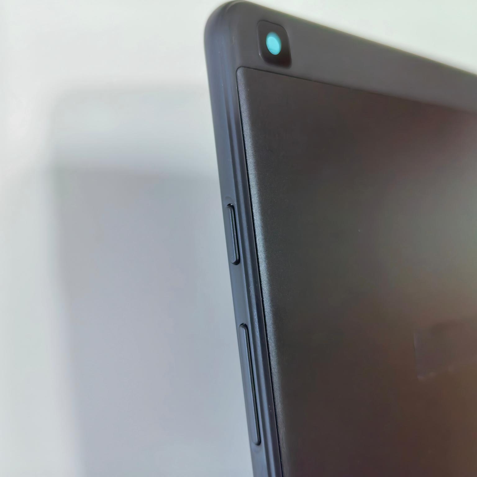 Coque arrière pour Samsung Gal - Samsung Tablet With Accessories avis et prix